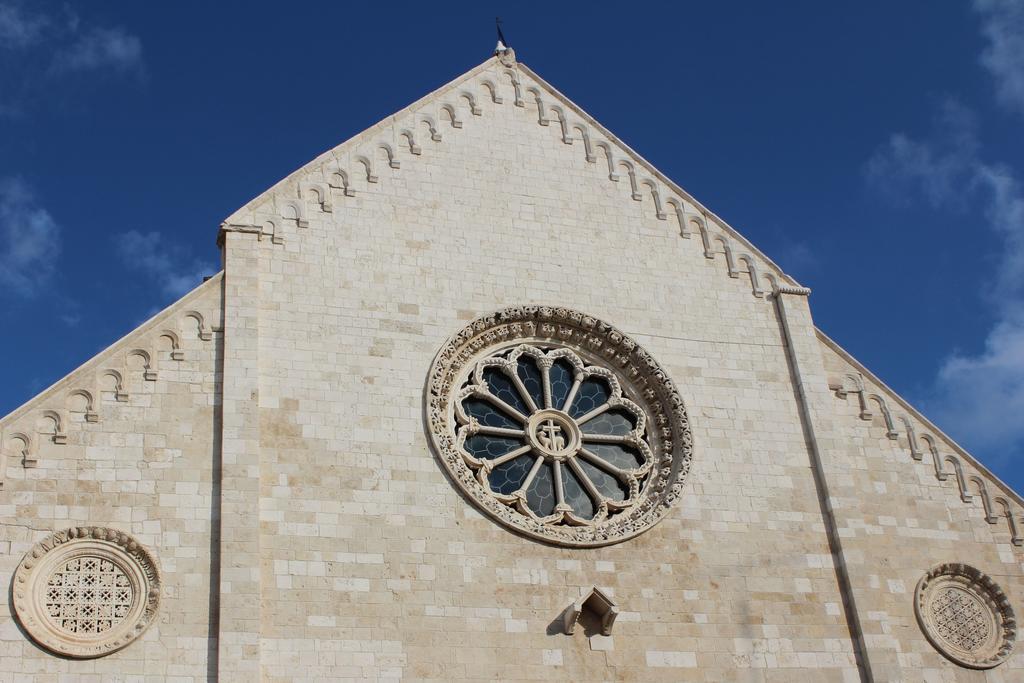 לינה וארוחת בוקר קונברסאנו Bigaro מראה חיצוני תמונה